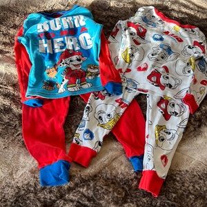 Set of 2 Boys Paw Patrol pajama set EUC. Size 4.